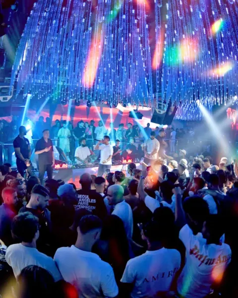 555 Famous Club